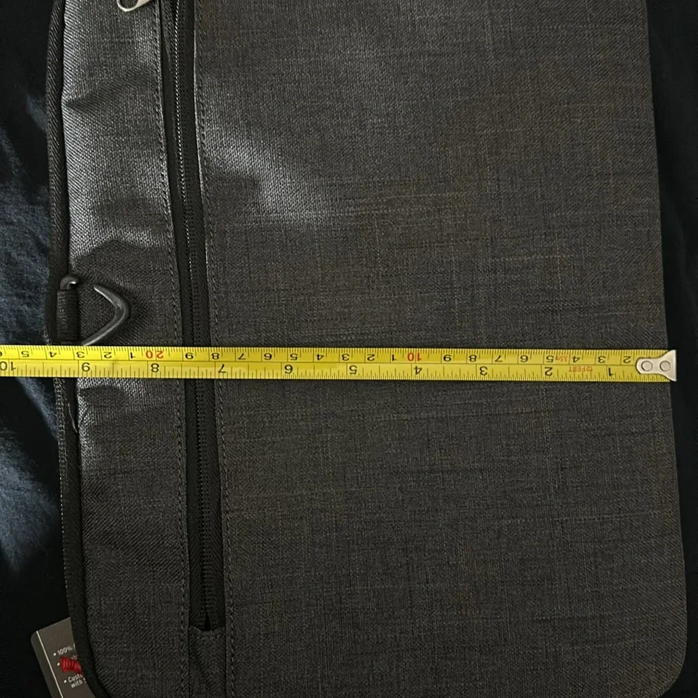 Brenthaven sleeve